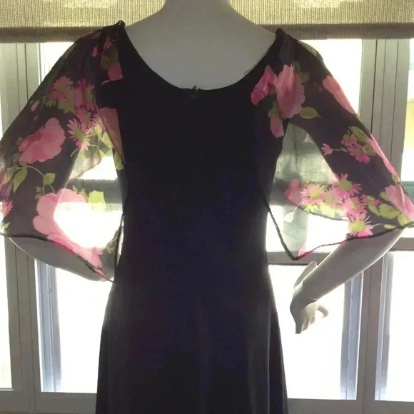 VINTAGE Unlabeled Designer Dress, Small.  Classic, Little Black Dress, Chic - Picture 4 of 5